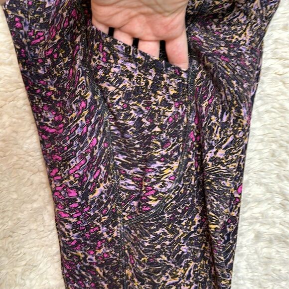 Lululemon Lululemon Invigorate High-Rise Tight 25” Size 6 Topography Multi - Picture 13 of 16